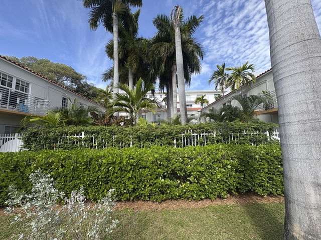 Beachgardens Condo photo 2